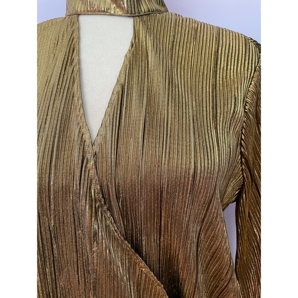 House of Harlow 1960 x REVOLVE Gold Lynn Blouse - Picture 9 of 9